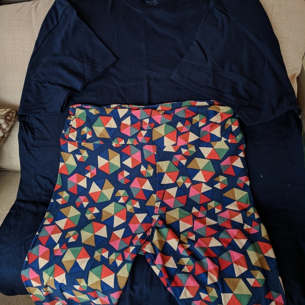 NWOT LLR TC leggings outfit set plus XXL Navy Tee